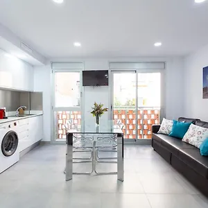 8 Lacus , L'Hospitalet de Llobregat Spagna
